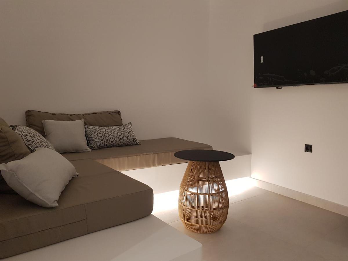 Mylithos Suites Monolithos  Bagian luar foto