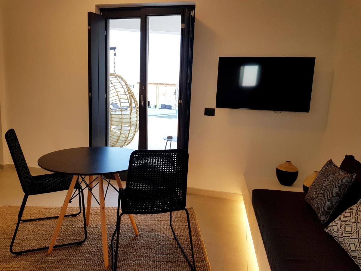 Mylithos Suites Monolithos  Bagian luar foto